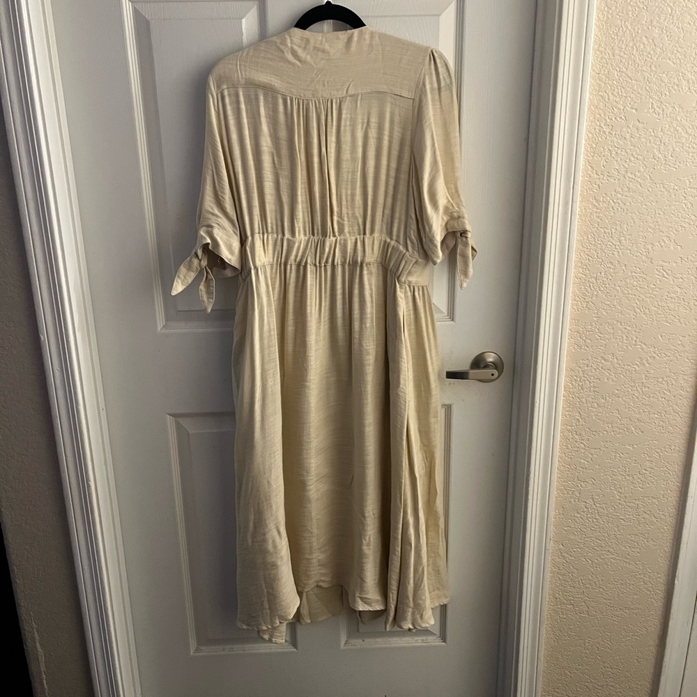 Ellison Tan Maxi Dress , Vintage  Button Down Size Large - Picture 3 of 8